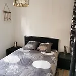 Au Petit Bonheur Malouin Apartman