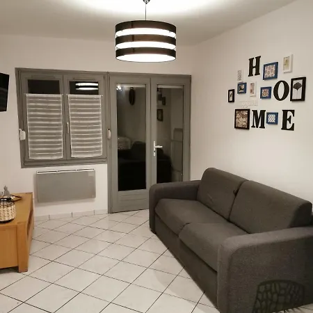 Au Petit Bonheur Malouin Apartment